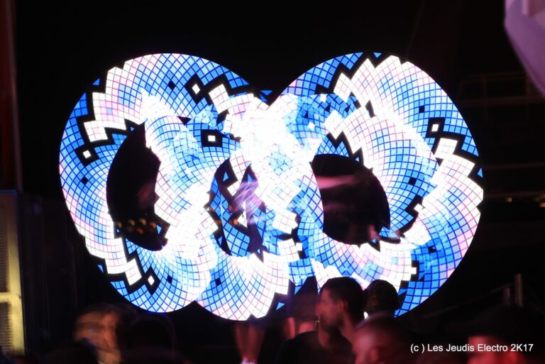 Ours Russe8 2 scaled 1 1 768x513